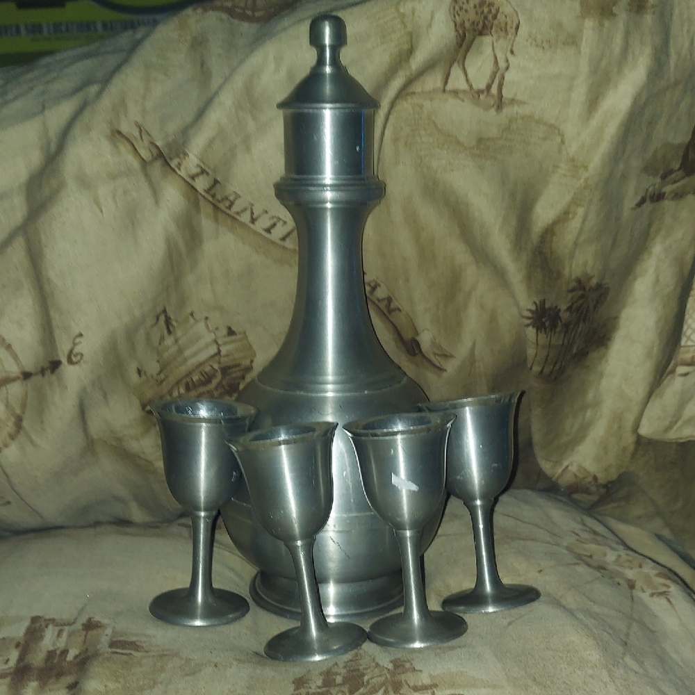 Antique Elegant  Pewter Silver Decanter Set. 5 Piece Set. Made In Brazil.